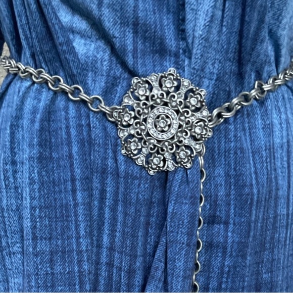 Silver chain belt round medallion with crystals metal 90’s y2k - Picture 2 of 15